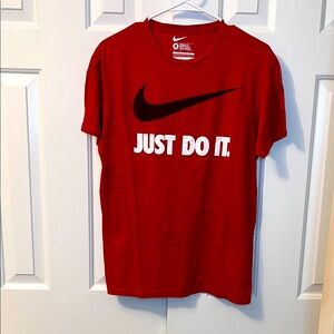 Nike Tee Shirt Men’s Just Do It Swoosh‎ Red Regular Fit Size M